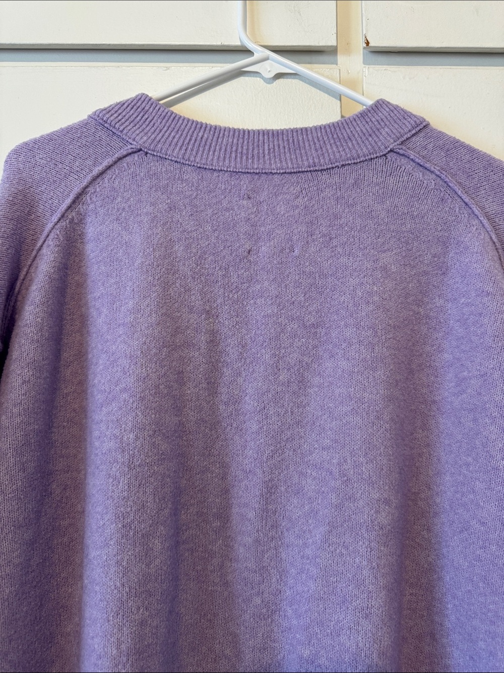 aerie Lilac V-Neck Knit Sweater - Picture 4 of 5
